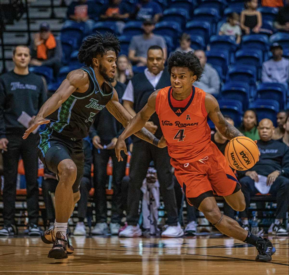 Roadrunners flushed away by Green Waves